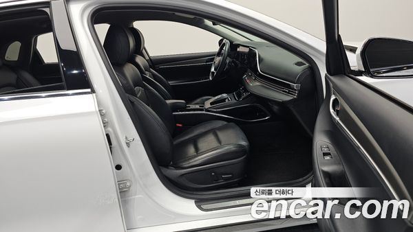 Hyundai Grandeur 2023, фото 16