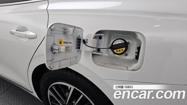 Hyundai Grandeur 2023, фото 35