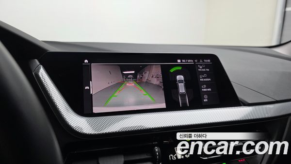 BMW 1 Series 2022, фото 20