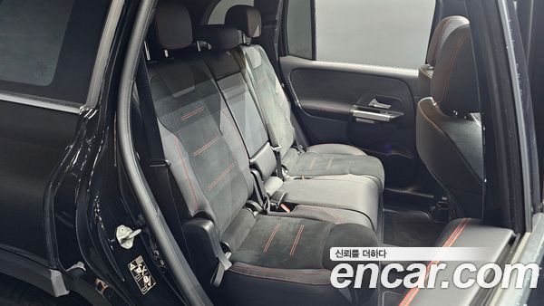 Mercedes-Benz GLB 2023, фото 17