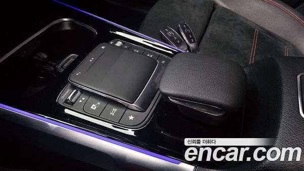 Mercedes-Benz GLB 2023, фото 26