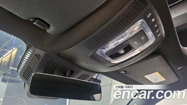 Mercedes-Benz GLB 2023, фото 29