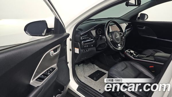 Kia Niro 2023, фото 10