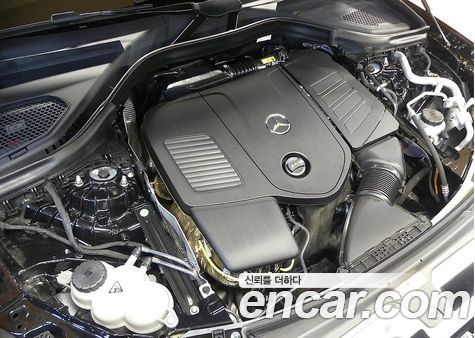 Mercedes-Benz GLC 2025, фото 6