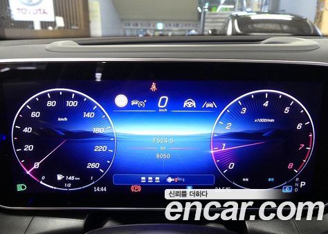 Mercedes-Benz GLC 2025, фото 8