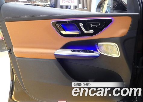 Mercedes-Benz GLC 2025, фото 11