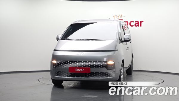 Hyundai Staria 2025, фото 3