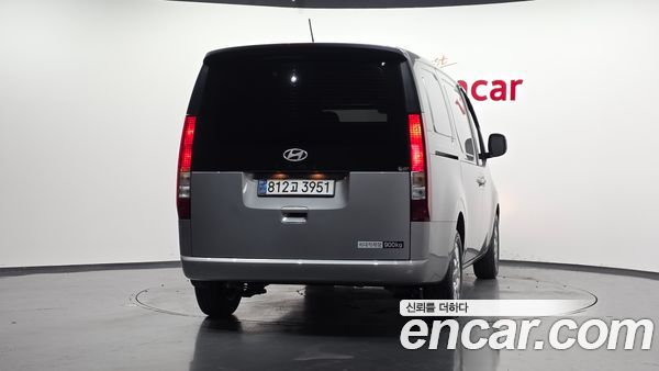 Hyundai Staria 2025, фото 4
