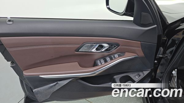 BMW 3 Series 2022, фото 13