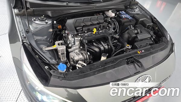 Hyundai Elantra 2021, фото 6