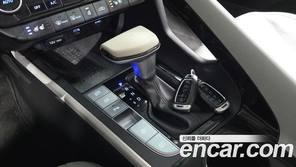 Hyundai Elantra 2021, фото 9