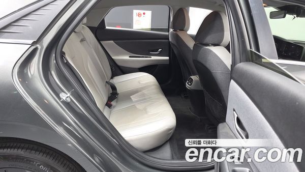 Hyundai Elantra 2021, фото 12