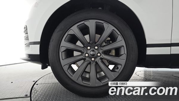 Land Rover Range Rover Velar 2023, фото 4