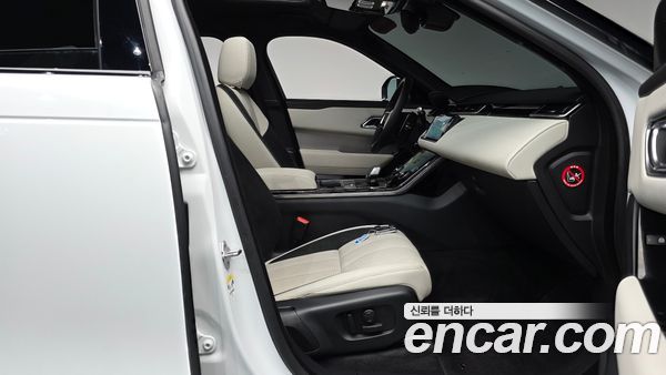 Land Rover Range Rover Velar 2023, фото 15
