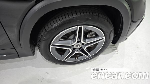 Mercedes-Benz GLB 2026, фото 5