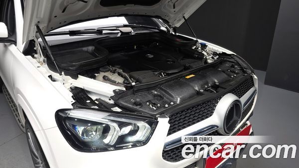 Mercedes-Benz GLE 2023, фото 6