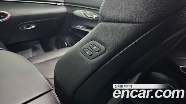 Genesis GV70 2022, фото 29