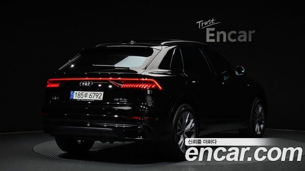 Audi Q8 2022, фото 2