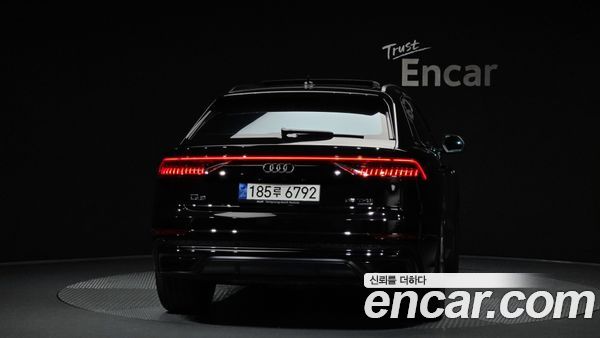 Audi Q8 2022, фото 4