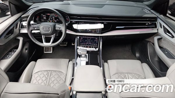 Audi Q8 2022, фото 7