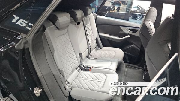 Audi Q8 2022, фото 11