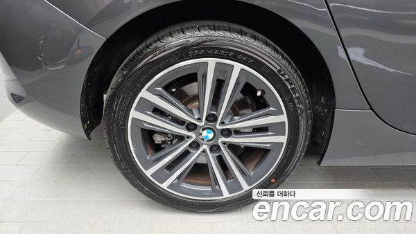 BMW 1 Series 2021, фото 5