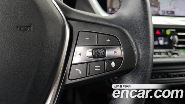 BMW 1 Series 2021, фото 29