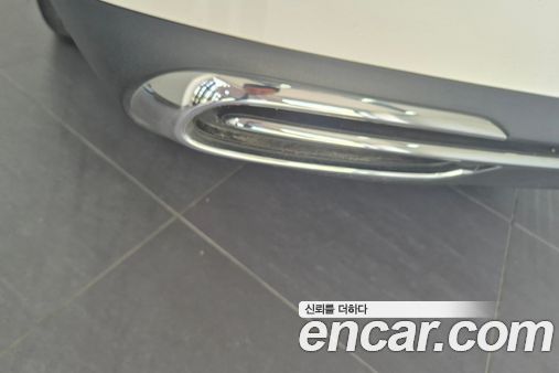 Mercedes-Benz E-Class 2024, фото 11