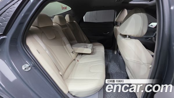 Hyundai Elantra 2024, фото 20