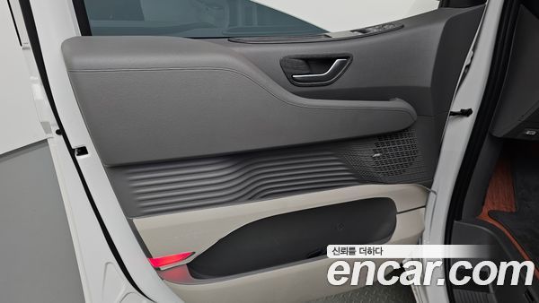 Hyundai Staria 2023, фото 13