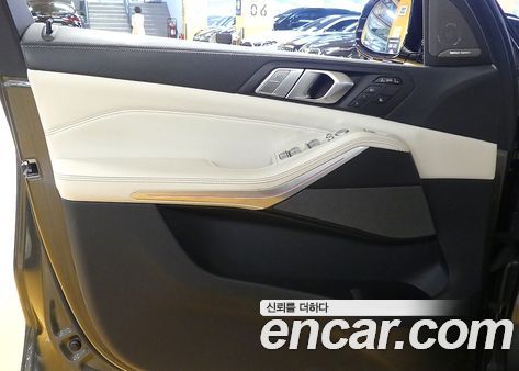 BMW X7 2022, фото 11