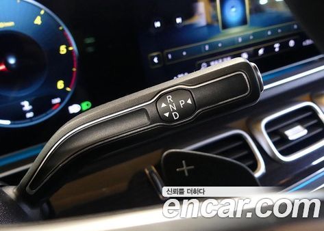 Mercedes-Benz GLE 2023, фото 9