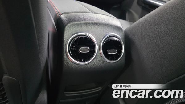 Mercedes-Benz GLA 2021, фото 31