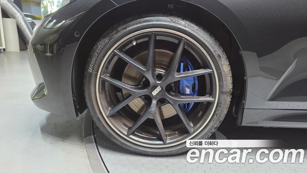 BMW 3 Series 2023, фото 5
