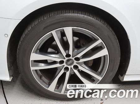 Audi A6 2022, фото 5