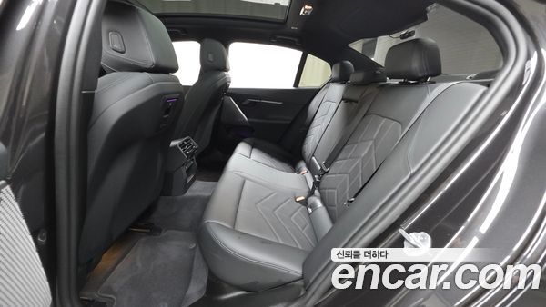 BMW 5 Series 2026, фото 17