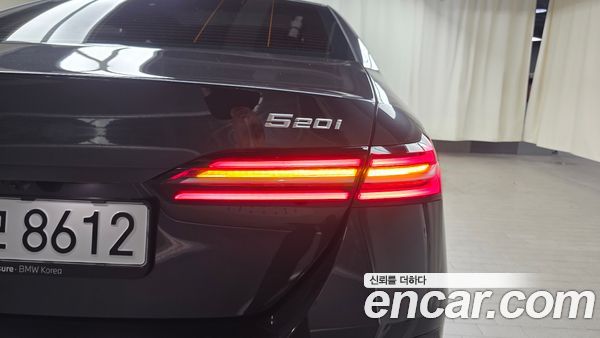 BMW 5 Series 2026, фото 8