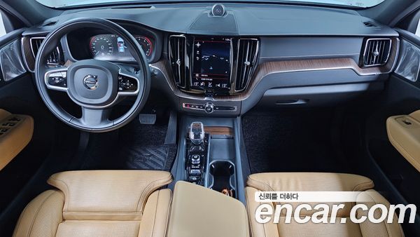 Volvo XC60 2021, фото 9