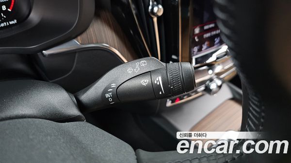 Volvo XC60 2021, фото 25
