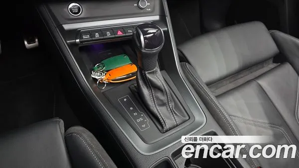 Audi Q3 2023, фото 9