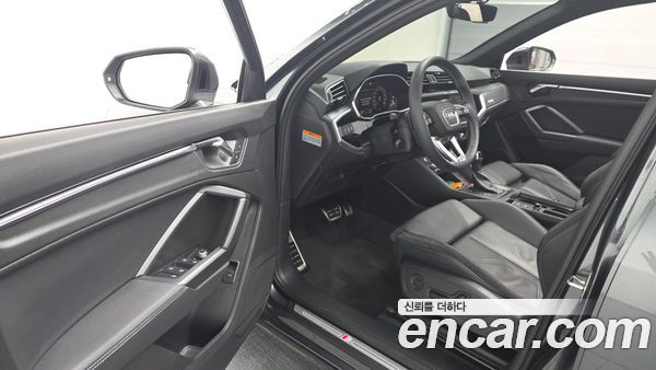 Audi Q3 2023, фото 10