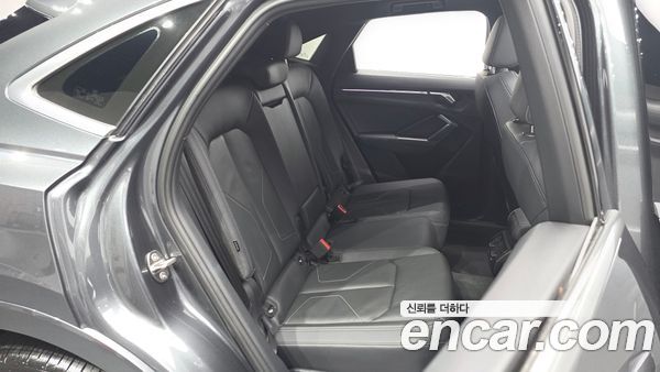 Audi Q3 2023, фото 11