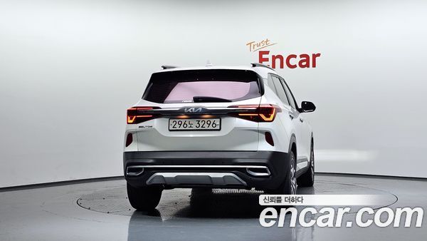 Kia Seltos 2023, фото 4