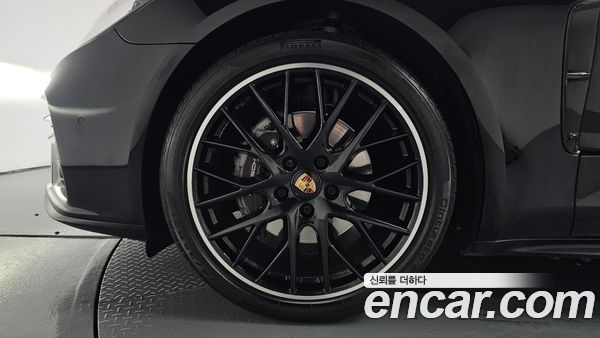 Porsche Panamera 2021, фото 4