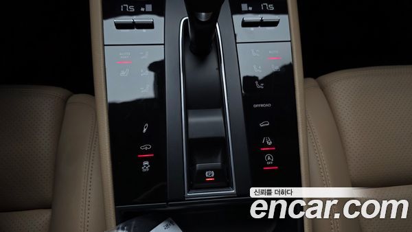 Porsche Macan 2023, фото 23