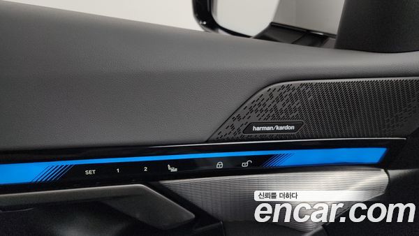 BMW 5 Series 2024, фото 30