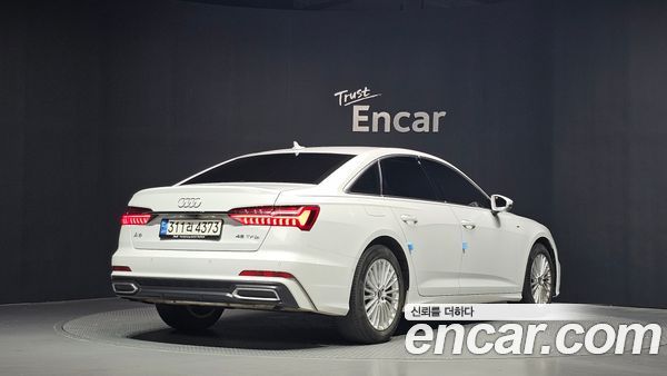 Audi A6 2021, фото 2