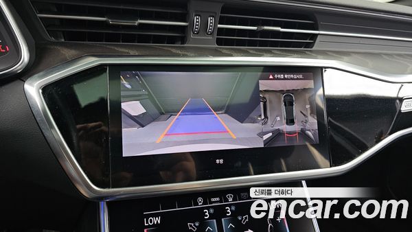 Audi A6 2021, фото 15