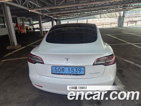 Tesla Model 3 2022, фото 10