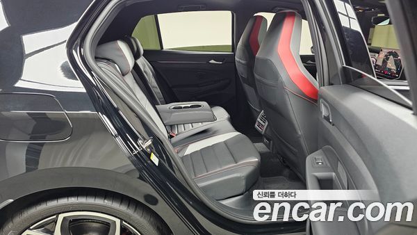 Volkswagen Golf 2026, фото 16